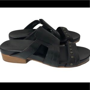 M4DE Jaden leather slide sandals. Size 9.5.